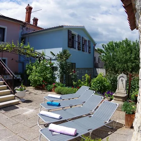 Elena, Village Appartement Peresiji