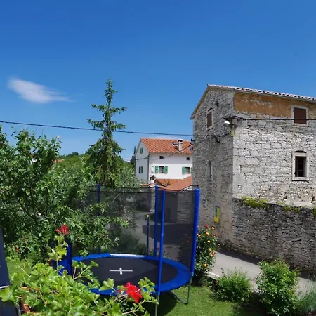 Elena, Village Appartement Peresiji