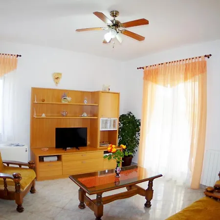 Elena, Village Apartamento